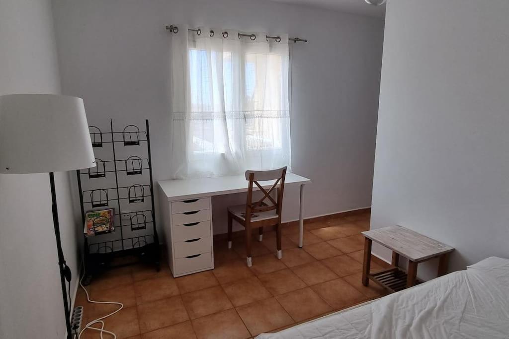 Gilda: Beautiful Spacious Apartment. Seaview From Rooftop Terrace คอร์ราเลโฮ ภายนอก รูปภาพ